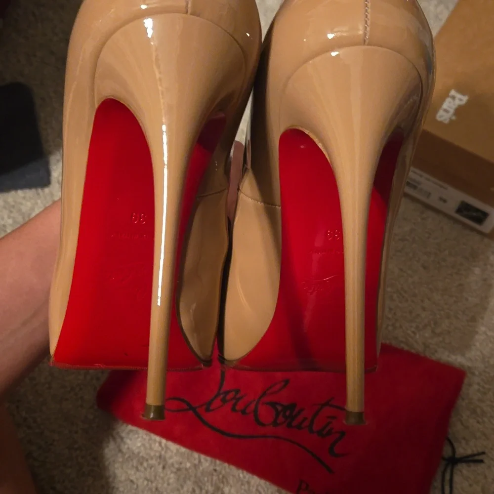 Gently worn CL heels - Picture 7 of 13